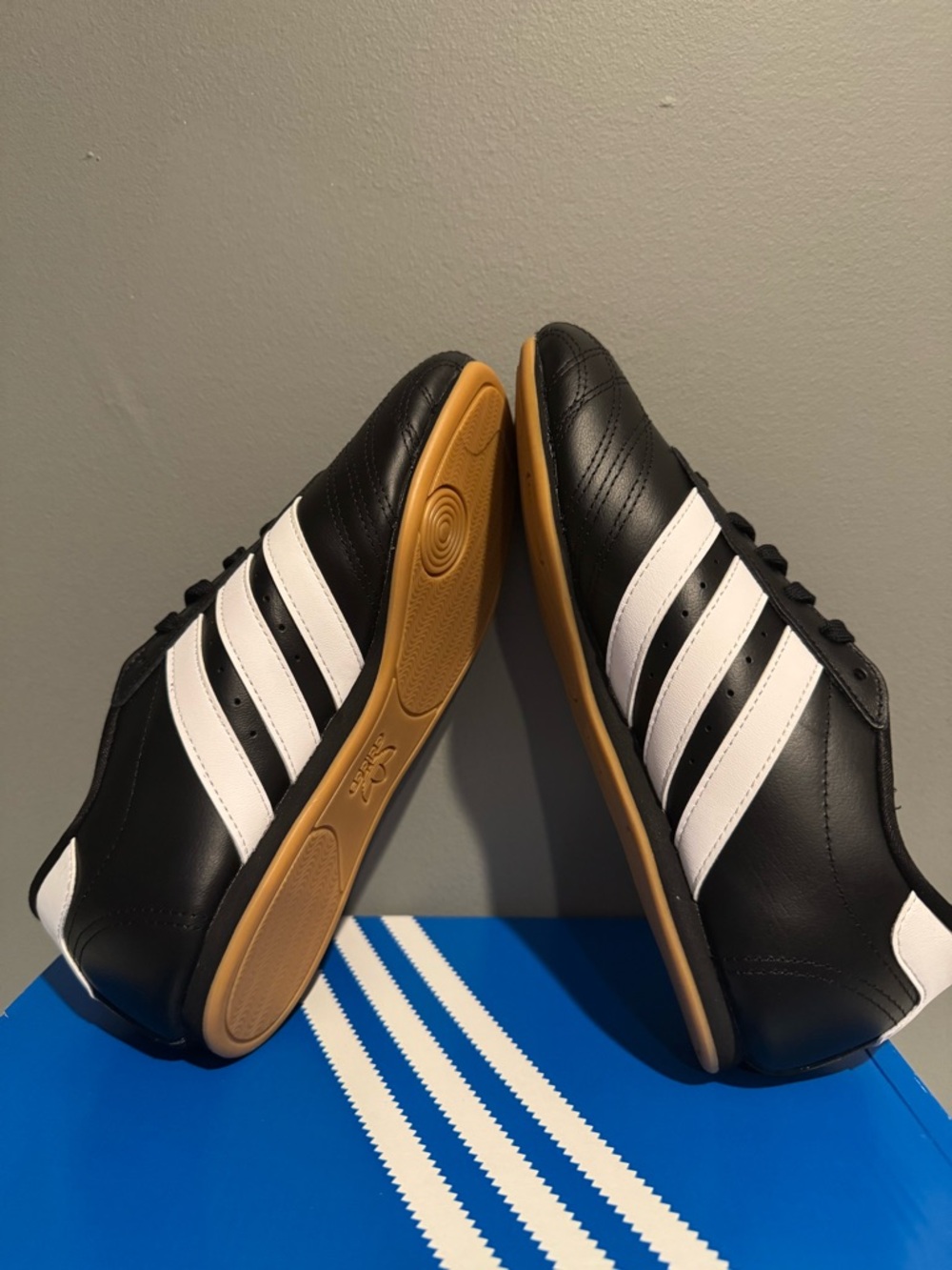 adidas Taekwondo LA Men's Sneakers in Black and White - Picture 6 of 7